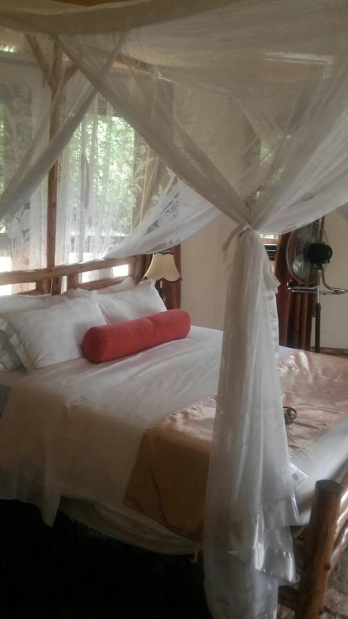 ホテルLakeside Escape - Uganda Mpenja エクステリア 写真